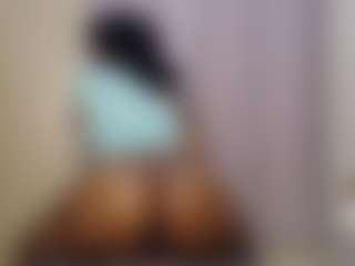 Live cam show with cupcakexglossy - Ebony on Camsoda | kenya