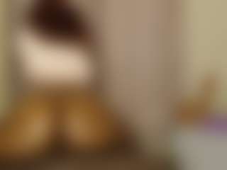 Live cam show with cupcakexglossy - Ebony on Camiplay Live | kenya