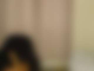 Live cam show with cupcakexglossy - Tease Ebony on sexylive.show | kenya