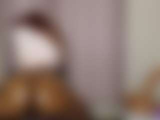 Live cam show with cupcakexglossy - Ebony on dropp.cam | kenya