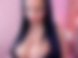 Madeleine Summer's Live Sex Cam Show