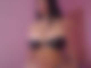 Live cam show with Madeleine Summer - Striptease on livesuperchat.net