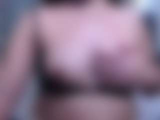 CherryLips's Live Sex Cam Show