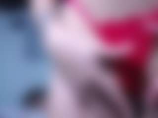 Live cam show with CherryLips - Thin on liverealitysex.com