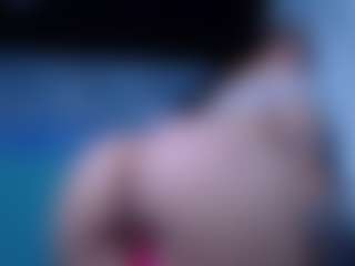 CherryLips's Live Sex Cam Show