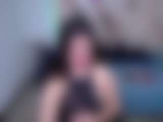 Live cam show with CherryLips - Solo on Camsoda