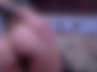 Live cam show with CherryLips - Bedroom on eurowanks.com