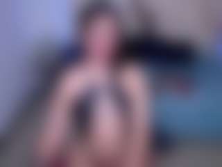 CherryLips's Live Sex Cam Show