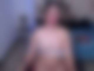 CherryLips's Live Sex Cam Show