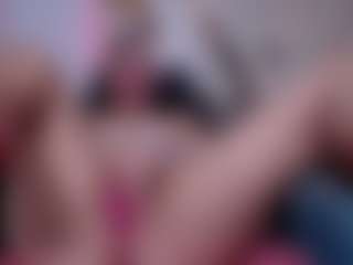 CherryLips's Live Sex Cam Show