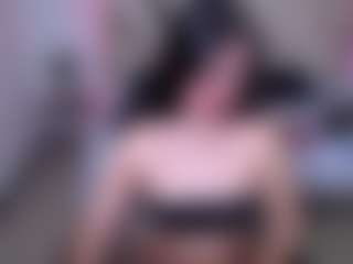 Live cam show with CherryLips - Goth on CamClone