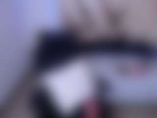Live cam show with CherryLips - Twerk on crypto-cams