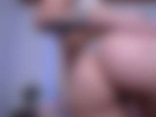 CherryLips's Live Sex Cam Show