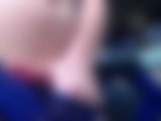 Live cam show with CherryLips - Average on Camsoda