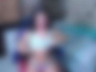 Live cam show with CherryLips - Emo on Soda Cam