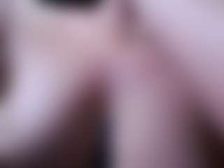 CherryLips's Live Sex Cam Show