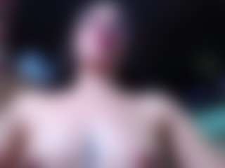 CherryLips's Live Sex Cam Show