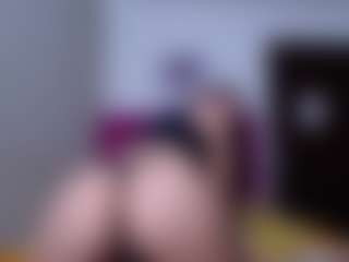 CherryLips's Live Sex Cam Show