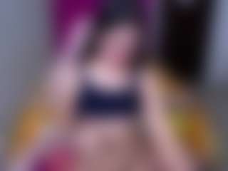 Live cam show with CherryLips - American Petite on CamwithHer | colombia