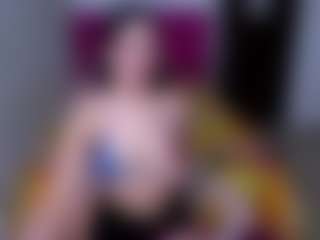 Live cam show with CherryLips - Petite on CSO-WL