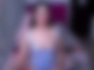 Live cam show with CherryLips - Brown Eyes on slutload