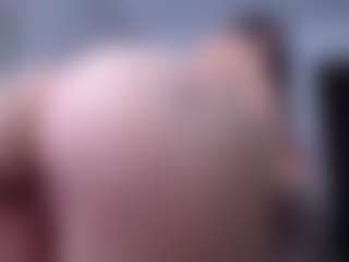 Live cam show with CherryLips - HD on Camsoda