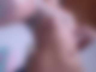 Live cam show with CherryLips - Office on madthumbs