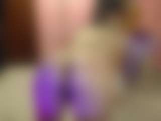 EmilyR0s33's Live Sex Cam Show