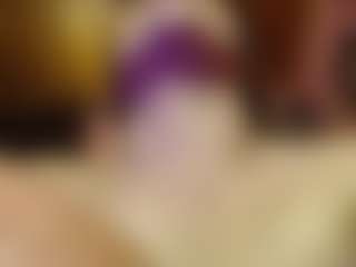 EmilyR0s33's Live Sex Cam Show