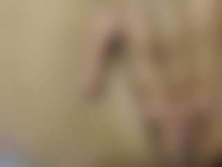 EmilyR0s33's Live Sex Cam Show