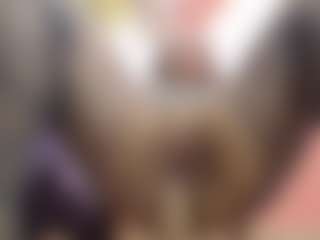 EmilyR0s33's Live Sex Cam Show