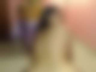 EmilyR0s33's Live Sex Cam Show