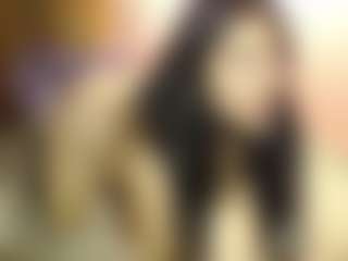 Live cam show with EmilyR0s33 - White on Camsoda | colombia