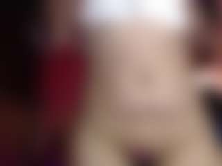 EmilyR0s33's Live Sex Cam Show