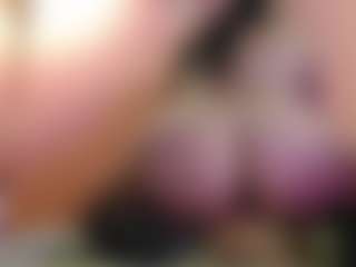 EmilyR0s33's Live Sex Cam Show