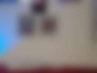 EmilyR0s33's Live Sex Cam Show
