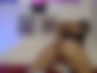 EmilyR0s33's Live Sex Cam Show