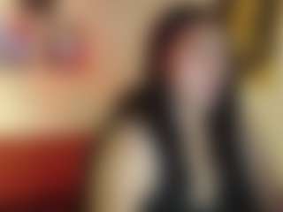 EmilyR0s33's Live Sex Cam Show