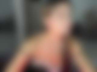 Live cam show with KittyKlum - Butt Plug on luckytryst.com