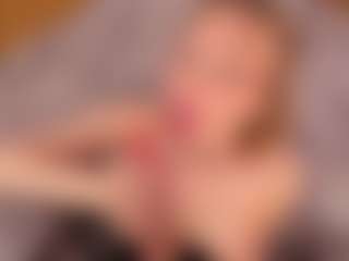 Live cam show with Lusty-Freya - Squirt on Camsoda