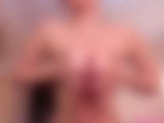 Lusty-Freya's Live Sex Cam Show