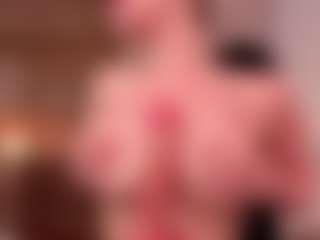 Lusty-Freya's Live Sex Cam Show