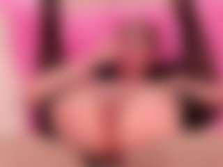 Lusty-Freya's Live Sex Cam Show