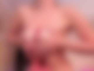 Lusty-Freya's Live Sex Cam Show