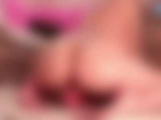Lusty-Freya's Live Sex Cam Show