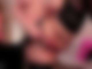 Lusty-Freya's Live Sex Cam Show
