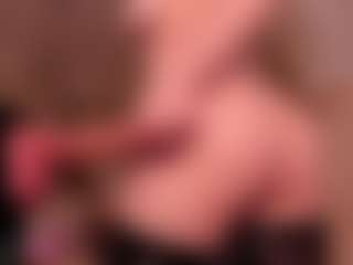Lusty-Freya's Live Sex Cam Show