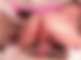 Lusty-Freya's Live Sex Cam Show
