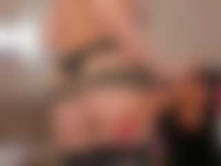 Lusty-Freya's Live Sex Cam Show