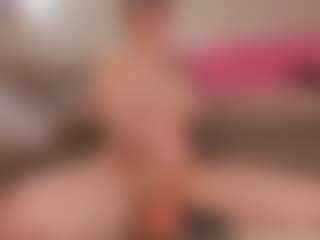 Lusty-Freya's Live Sex Cam Show